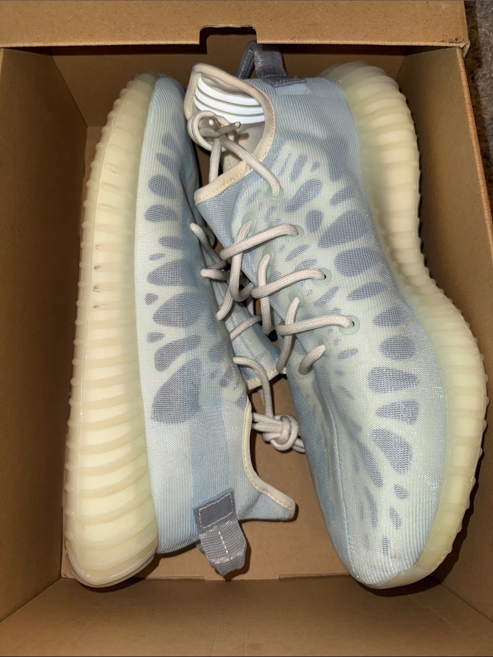 Yeezy Boost 350 V2 Light Blue Cream - Size 12